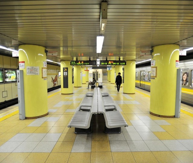 名古屋 2